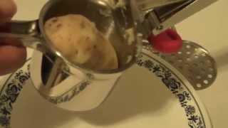 Bellemain Stainless Steel Potato Ricer Review #Ricer12