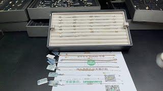 翡翠（ 翡翠世家 ）缅甸翡翠直播. 新加坡 台灣 澳門 馬來西亞 美國 加拿大 全球網路直播代購，全球發貨。 澳洲 法拉盛 狮城 新竹 高雄 桃源 吉隆坡 翡翠 live 唐人街