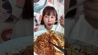 Cute Girl Eating (ASMR&Mukbang) # 1818