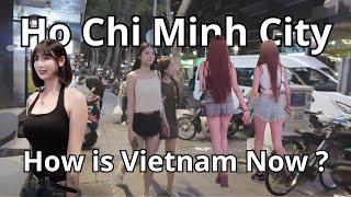 Vietnam Nightlife - Explore Ho Chi Minh City at night on a vibrant weekend - 4K Walking tour 13