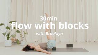 Yoga flow with blocks - 30 min yoga block workout | EN