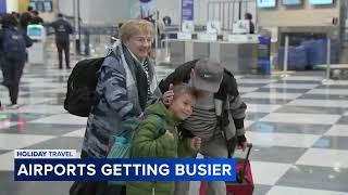 Travelers pack Chicago airports ahead of Thanksgiving