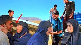 Bittersweet Farewell of Nomadic Families with grandma and Their Journey to New Territories