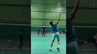 Rate this trickshot?? #badminton #credittotheowner #badmintonlovers #shorts #viralvideo #trickshots