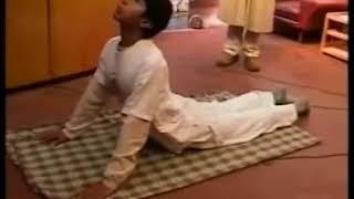 Transcendental Meditation and Maharishi Yoga Asanas demonstration Ch. Martínez 1P