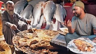 ChaCha Tawa Fish, Peshawar Ghanta Ghar | Traditional Kabab Karhai, Delicious Street Food of Pakistan