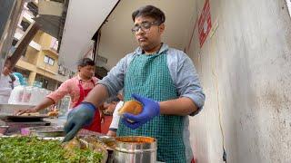 Immensely Talented Young Man makes Superfast Dabelis | Indian Street Food