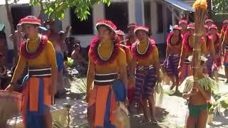 Traditional Dance, Graduacion en Woleai Atol, Micronesia