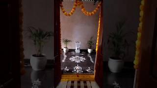 Rangoli #sravanamasammuggulu #kolam #muggulu #simplerangoli #shortvideo #youtubeshorts #srikitchen