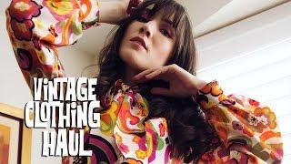 Vintage Clothing Haul - 60's Fashion | Carolina Pinglo