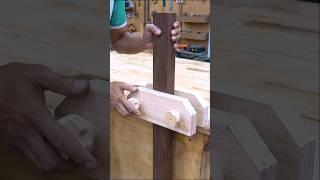 The Bench Vise You Didn't Know You Needed - A DIY Woodworking Project