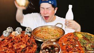 SUB)상윤쓰 취함.. 막걸리에 매콤한 닭발 주먹밥 칼국수 먹방! (ft.해물파전&김치전) Kimchi-Jeon Kalguksu Maggeolli Mukbang asmr X