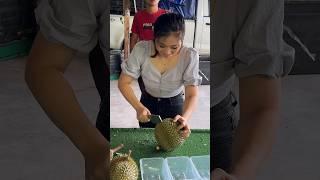 Malaysian Lady Selling Fresh Durian - Fruit Cutting Skills