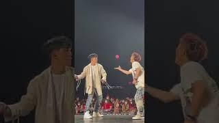 lmao bobdong playing throwing ball in the middle of the show  #iKONatKpopMasterz2inBKK #dk  #bobby