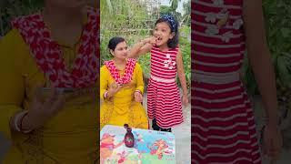 Kritika chocolate syrup ke sath kha gayi apni finger #Kritikachannel#Shorts funny video