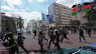 See how Kenya Police gave up& lost ground to protestors who later accessed parliament