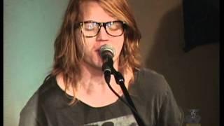 Aaron Gillespie sings "We Were Made For You "