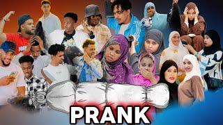 PRANK || KII DILKA WAXAY KA SIKATAY MINDIDA GACANTIISA KU JIRTEY…!!!