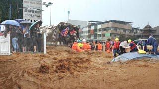 Mass evacuation in Thailand! River embankment breaks, houses and cars swept away in Mae Sai