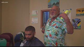 Traveling all 50 states, barber makes visit to Columbia