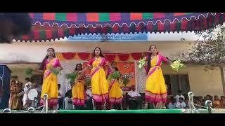 రా ఎల్లమ్మ || Folk Dance|| Republic day celebration || Agganoor School