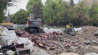 Construction continues on the Scout Wave on the Arkansas River