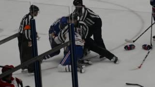 Crunch's Walcott fights IceCaps' Lowe