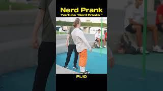 Elite Gymnast pretended to be a nerd/Calisthenics Pranks #prank #calisthenicsinpublic #anatoly