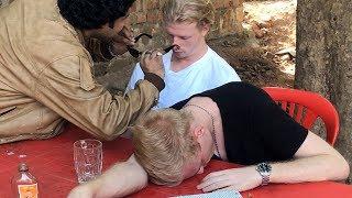 How to sell Desi Daru to a foreigner | 2 Foreigners In Bollywood