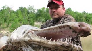 THE QUEST FOR GARZILLA THE REAL TEXAS RIVER MONSTER the ALLIGATOR GAR!