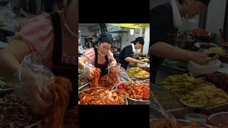 자매의 미친 손맛으로 오일장을 접수한 반찬집?! 역대급 판매량입니다 Korean street food