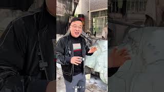 6 吨巨无霸原石开切，一起见证第一刀的震撼结果！翡翠原石 原石毛料 翡翠手镯