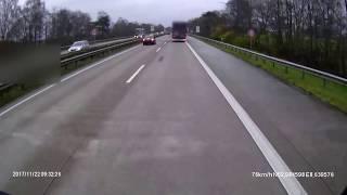 Wie ein LKW Auffahrunfall entsteht. Autobahn A1 Osnabrück - Bremen.