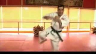 Omar Chaparro en el Templo Shaolin de Mexico
