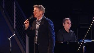 Steve Green - In Brokenness You Shine/Embrace the Cross (Live)