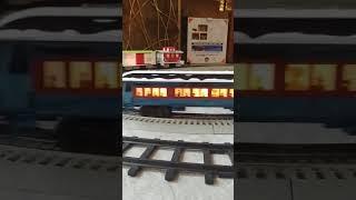 Lionel - LionChief Polar Express Locomotive X Home for the Holidays Ready-to-play Train #Shorts