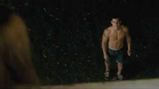 New Moon: Bella Caresses Jacob's Abs With Her Thumb