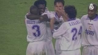 Clarence Seedorf's derby day rocket! 