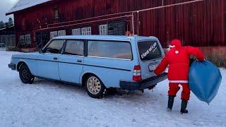 Santa drifting on Volvo 240. Best gifts delivery. Merry Christmas! Winter Xmas drift. DDrive