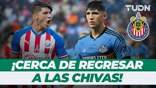 ¡Alan Pulido se perfila para reforzar la delantera de las Chivas! | TUDN