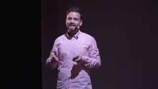 Más allá de la interfaz de usuario | Daniel Grande | TEDxChamberi