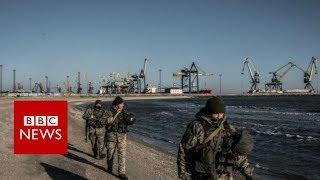 Ukraine bars Russian men from entering country - BBC News