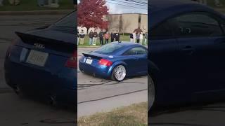 Loud Audi TT Quattro Does a Heavy Acceleration Leaving a Car Show!