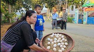 I went to the market to sell eggs and a mysterious person secretly helped me.