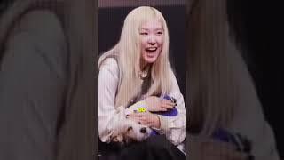 Rosé's Special Someone Who Picks Her Up at the Airport?