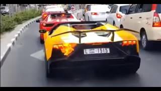 Lamborghini Aventador on Fire  藍寶堅尼 原地拉轉玩出火來燒成廢鐵！