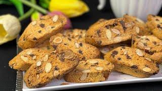 CANTUCCI ALLE MANDORLE CON GOCCE DI CIOCCOLATO  Biscotti di Natale