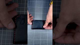 Making a handy leather  wallet #leathercraft #leather #diy #leatherwork