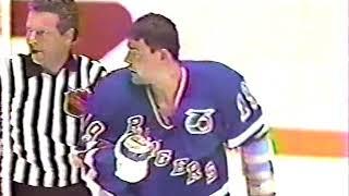 Rick Tocchet vs Kris King & Tocchet goes after Messier