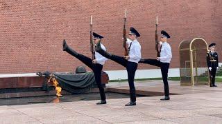 Смена караула, Пост N1, Вечный огонь, Москва / Changing of the guard at the Post #1, Moscow